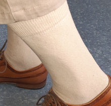 Load image into Gallery viewer, Mid Calf Brown Socks worn with Brown Shoes